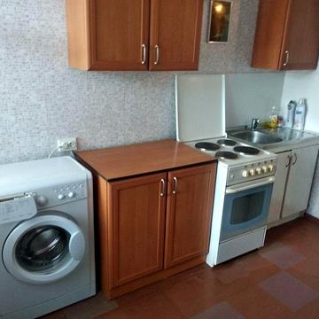 Без%. м. Лукянівка 7 хв. пішки. ОРЕНДА 1-ї кв. Вул. Дектярівська 12/7