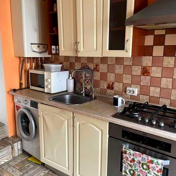 Сдам 2-комнатную  квартиру. Антоновича.