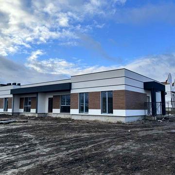 Продаж кутового котеджу з ділянкою 4, 5 сот.