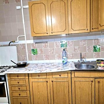 Одно кімнатна Зарічанська напроти Епіцентру . Вільна ріелтор Валєріч