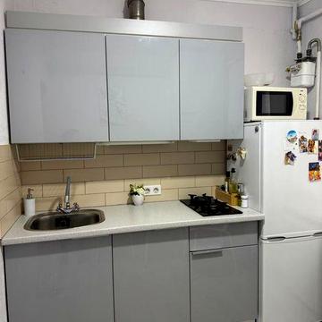 Продам 1 к  кв. з ремонтом