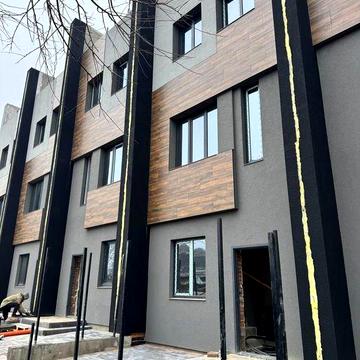 Встигни придбати! Таун з власною терасою на даху! Без %