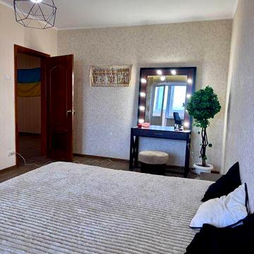 Продаж 3к квартири на Троєщині