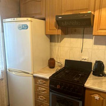 Оболонський пр.28. Метро «Мінська» двокімнатна квартира.