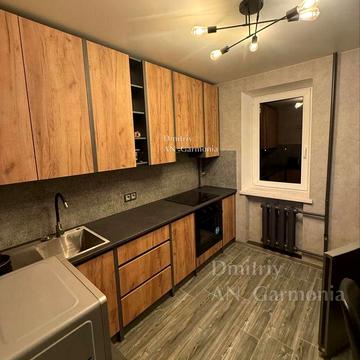 Институт Связи 1к Свободная 12000+к