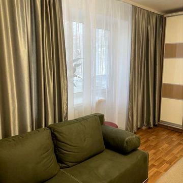 Здам 2к квартиру на проспекті Богдана Хмельницького 8є