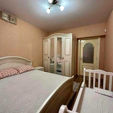 2-к знахідка: поруч зупика, школа і без комісії на Озерній! ID: 0026