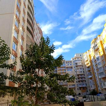 2х кім.82м.кв. квартира в новому будинку не далеко від центру.