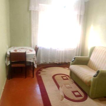 Здам квартиру три кімнатну