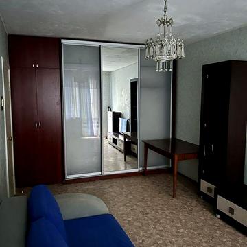 Хорошая однушка  на Бульваре Вечернем.Заселим сразу!