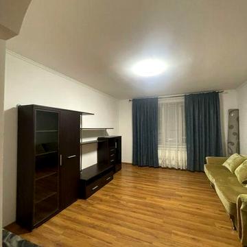 Власник , без комісіі .Здам 2х кімнатну квартиру на Поділі