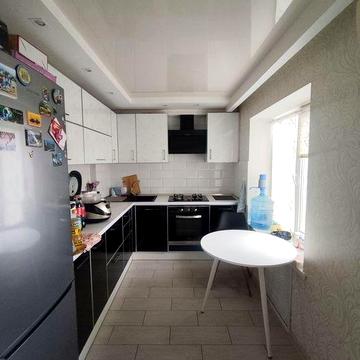 Срочно Продам 3х комнатную в центре Хортицкого р-на, ост. Школа. ТОРГ