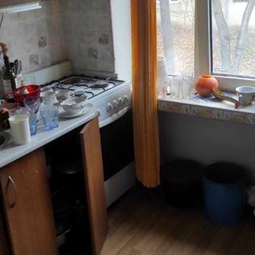 2-х кімн 46 м кв. 3/5 Проспект Незалежності