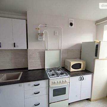 Довгострокова оренда 2к Квартира Космонавтів вулиця