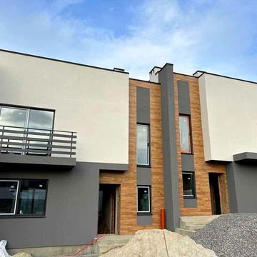 Продам котедж в Зубрі (5хв пішки до Львова)