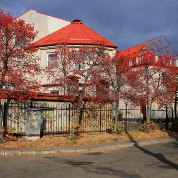 Черняховського вул., 36