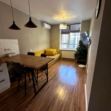 Двокімнатна квартира з ремонтом! Центральний парк! Терміново