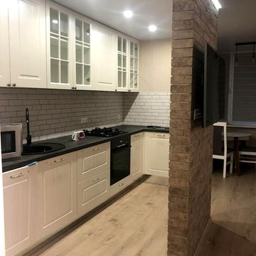 Оксамитова, 20