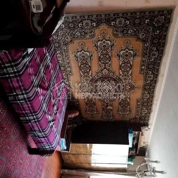 Здається пів будинок  Холодна Гора