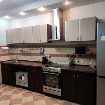 Валерія Лобановського просп., 150-Д