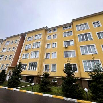 Дворівнева квартира у затишному місці