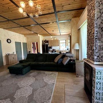 Будинок 170 кв.м, Гатне, Крюківщина, є генратор