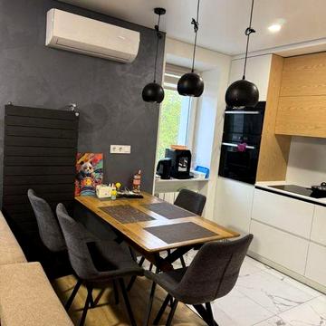 Продам 3-кімнатну квартиру: 2 спальні та кухня--вітальня, м. Дніпро