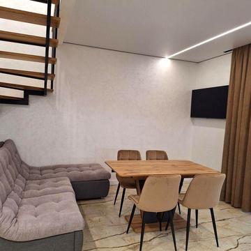 Таунхаус на Перемичці пров.Весняний Вільний