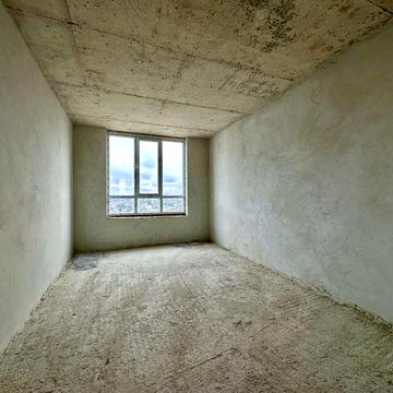 Терміново! Світла двостороння 2кім квартира біля парку Шевченка