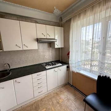 Шкільна вул. (Героїв Сталінграда), 34