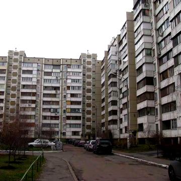 Продаж 3/4 частки 3-кімнатної квартири, метро Позняки, вул. Гмирі, 5А