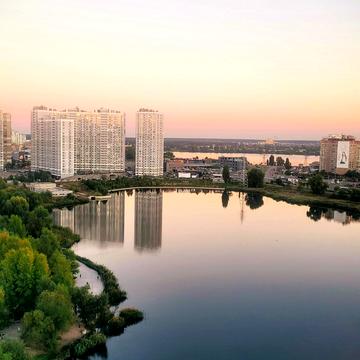 Миколи Бажана просп., 1-М