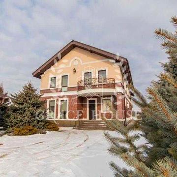 Продаж добротного будинку с.Хотів Лісники 15 соток 4 спальні 2 км Київ