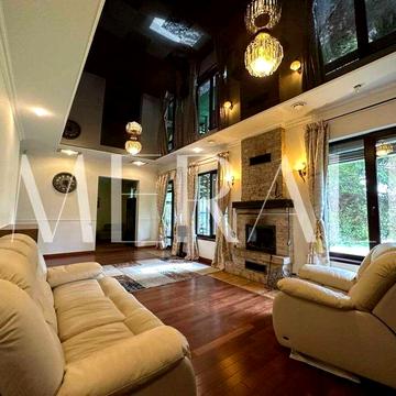 Будинок в котеджному містечку Honey Hills