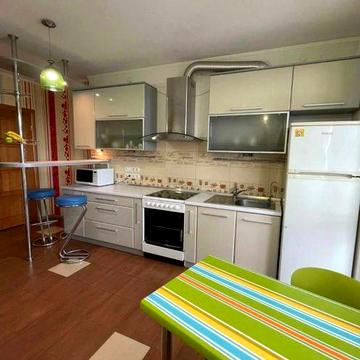 Оренда просторої 1 кімнатної квартири вул Караджича 29б