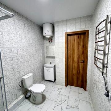 ТЕРМІНОВО!! Квартира з ремонтом, все поруч. Без комісіі