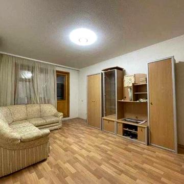 Продам 2 к.квартиру з ремонтом , бул. Юрєва