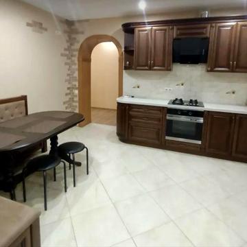 Продаж 3к квартири Заливна