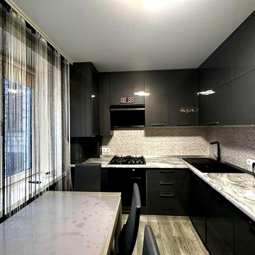 Оренда вишуканої 3-х кімнатної квартири з автономним опаленням