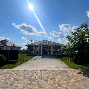 Продам дом Зелений Бір, Святкова вул.