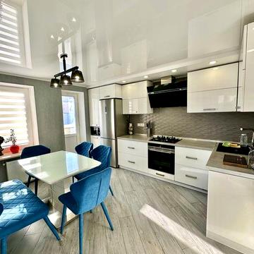 Продаж 2К квартири з сучасним ремонтом