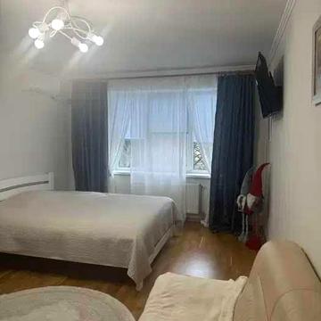 Продається 3 х кімнатна квартира