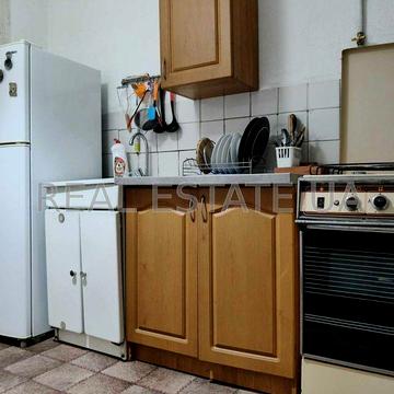 Однокімнатна Квартира на ДВРЗ поруч зі сквером, вул. Марганецька № 22.