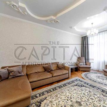 Продаж 3к квартири у центрі Києва на вул. Дмитрівська, будинок 66а