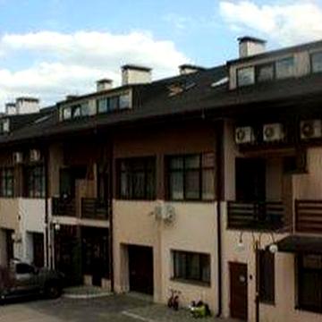 Продам 4 у.кв. в Такнхаусе на холодній горі.