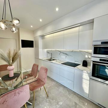 Вячеслава Чорновола просп. (), 77