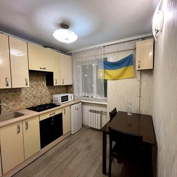 Квартира на Романа Кармена