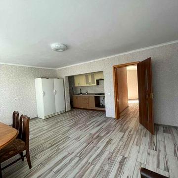 Просторий будинок з новим ремонтом (37362)