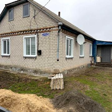 Продам домоволодіння з ділянкою 25 сотих,обмін квартира чи авто.