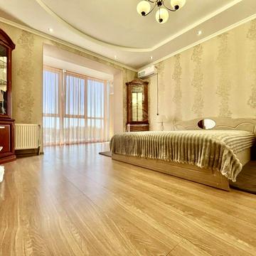 Олега Міхнюка вул. (Воїнів-Інтернаціоналістів), 41а